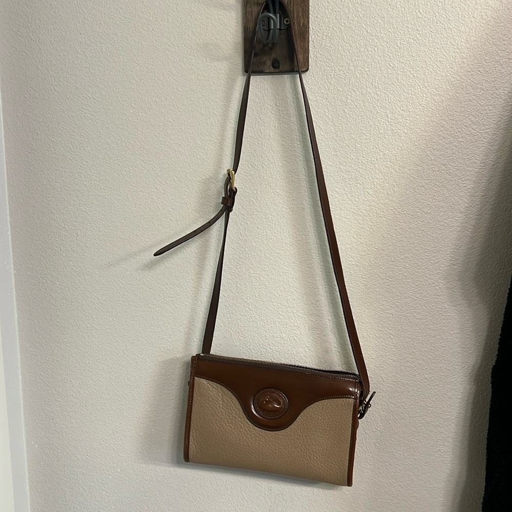 Dooney and Bourke Crossbody bag